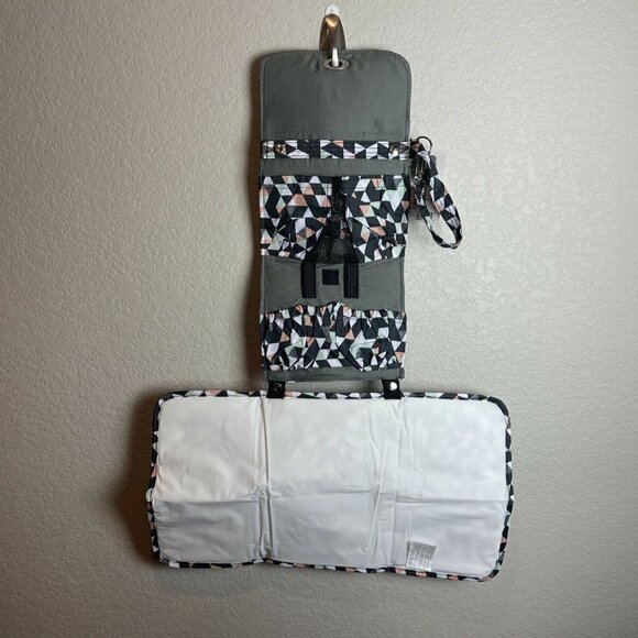 NWT Lillybit by Demdaco Diaper Clutch Bag Tote Purse Changing Pad Gray Pink - Picture 8 of 9